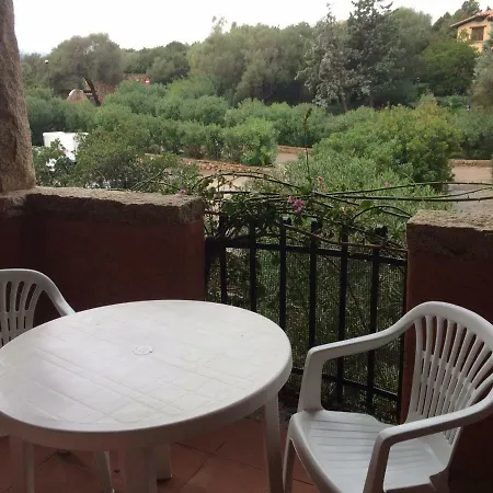 In Rudargia 아파트 *